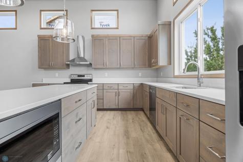 1045 61st Avenue W West Fargo ND 58078