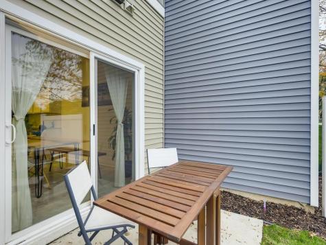 718 Maggie Way Chanhassen MN 55317
