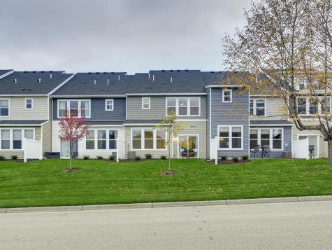 718 Maggie Way Chanhassen MN 55317