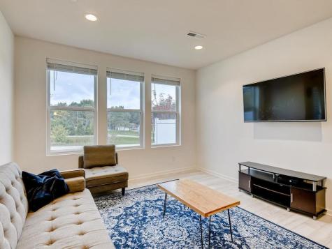 718 Maggie Way Chanhassen MN 55317