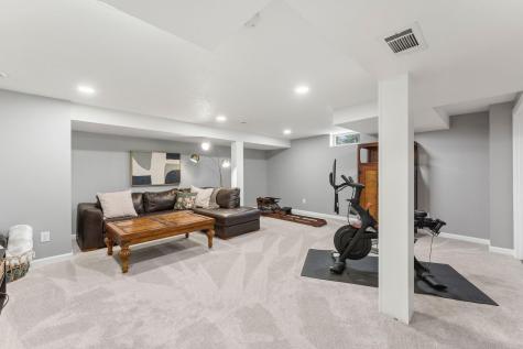 2712 Williams Drive Burnsville MN 55337