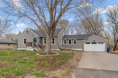 2712 Williams Drive Burnsville MN 55337