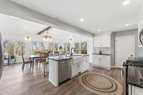 2712 Williams Drive Burnsville MN 55337