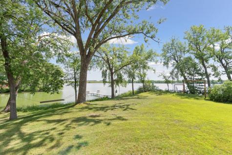 2245 Cottonwood Lake Drive Windom MN 56101