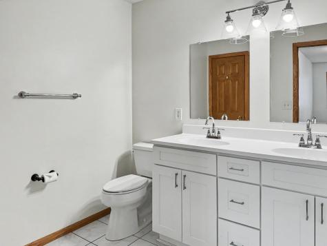 665 Kingfisher Lane Woodbury MN 55125
