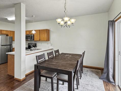 665 Kingfisher Lane Woodbury MN 55125