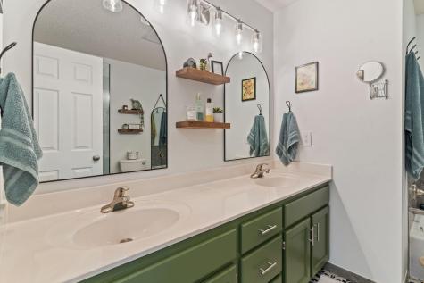 20570 Georgia Avenue N Forest Lake MN 55025