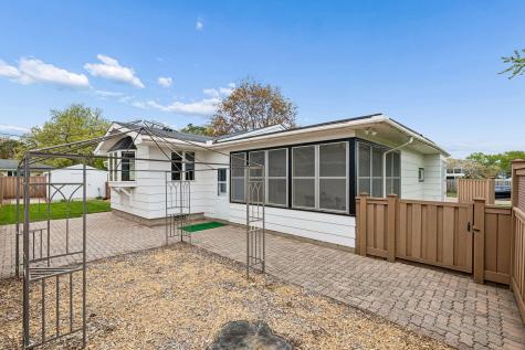 5419 50th Avenue N Crystal MN 55429