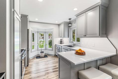 4711 Covington Circle Eagan MN 55122