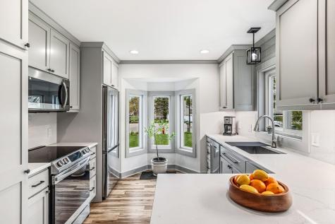 4711 Covington Circle Eagan MN 55122