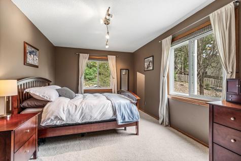 4711 Covington Circle Eagan MN 55122