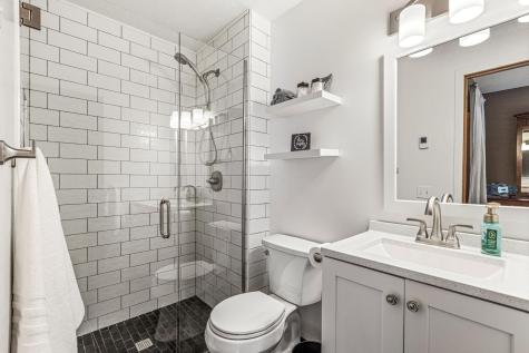 4711 Covington Circle Eagan MN 55122