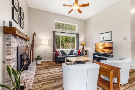 4711 Covington Circle Eagan MN 55122
