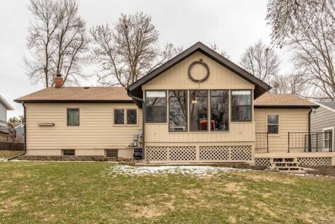 413 E St. Charles Avenue Fergus Falls MN 56537