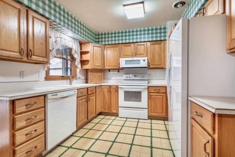 413 E St. Charles Avenue Fergus Falls MN 56537