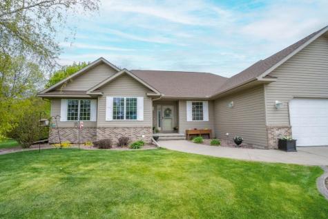 2346 Abbywood Lane North Mankato MN 56003