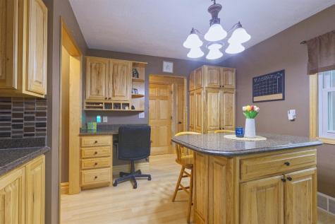 115 Lake Avenue E Winsted MN 55395