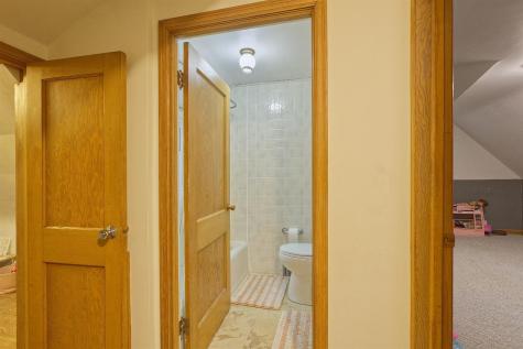 115 Lake Avenue E Winsted MN 55395