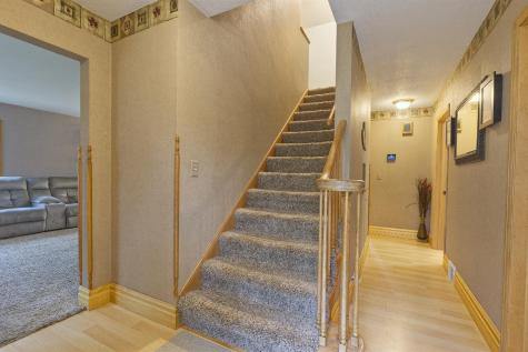 115 Lake Avenue E Winsted MN 55395