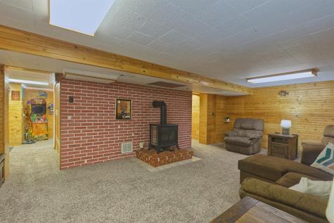 115 Lake Avenue E Winsted MN 55395