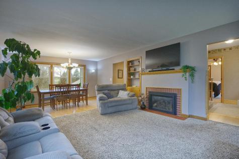 115 Lake Avenue E Winsted MN 55395
