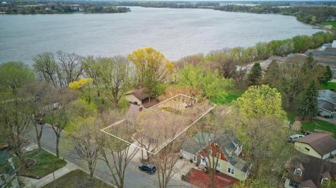 115 Lake Avenue E Winsted MN 55395