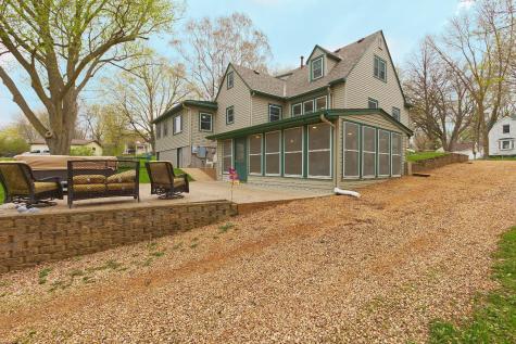 115 Lake Avenue E Winsted MN 55395