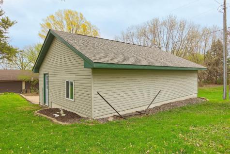 115 Lake Avenue E Winsted MN 55395
