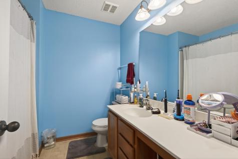 609 Providence Drive Shakopee MN 55379