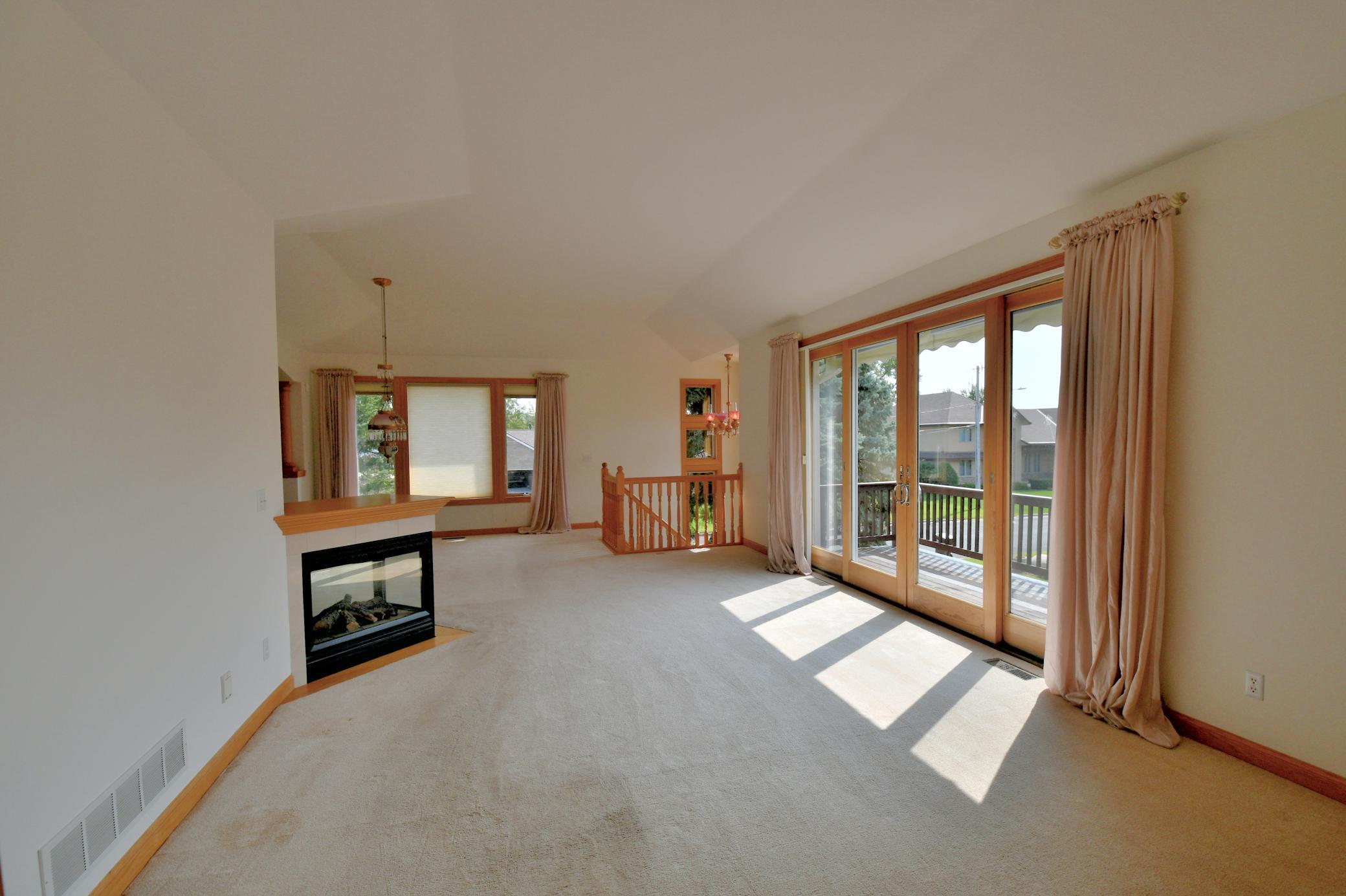 530 Lakeside Bay Drive S Bayport MN 55003