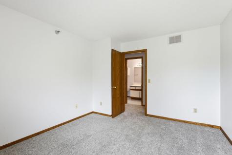 2565 Lockwood Drive Mendota Heights MN 55120