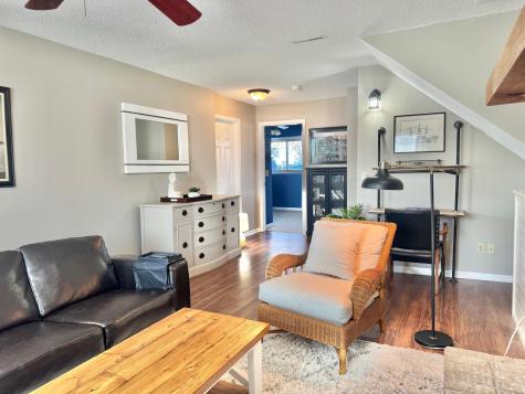 2199 Schoolmaster Drive Chaska MN 55318