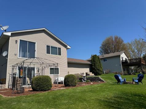 2199 Schoolmaster Drive Chaska MN 55318