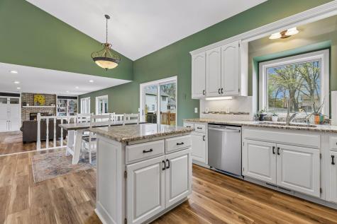 11877 Cottonwood Street NW Coon Rapids MN 55448