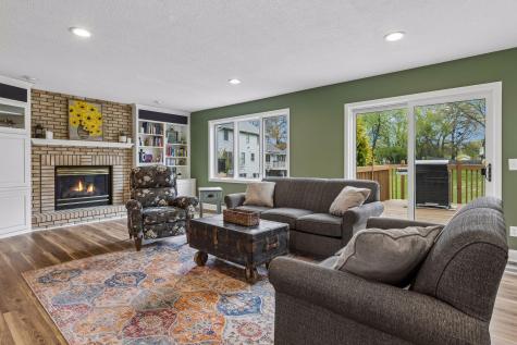 11877 Cottonwood Street NW Coon Rapids MN 55448
