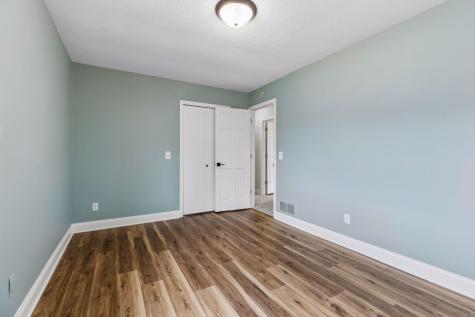 11877 Cottonwood Street NW Coon Rapids MN 55448