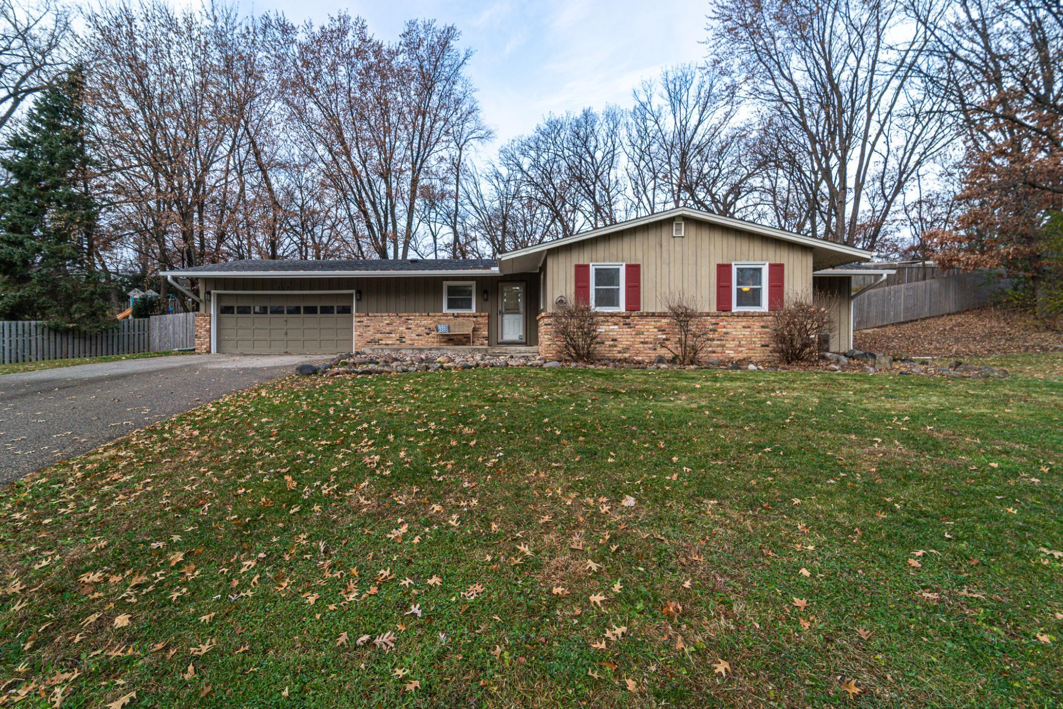 112 Sabra Court Apple Valley MN 55124