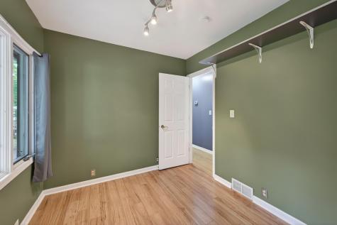 944 Mahtomedi Avenue Mahtomedi MN 55115