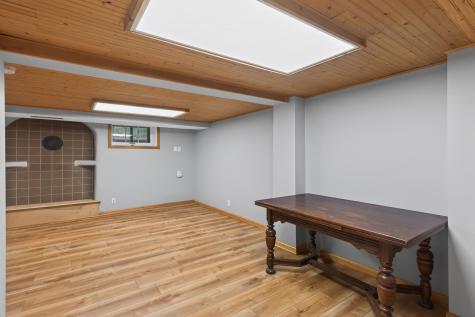 944 Mahtomedi Avenue Mahtomedi MN 55115
