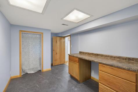 944 Mahtomedi Avenue Mahtomedi MN 55115