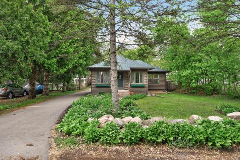 944 Mahtomedi Avenue Mahtomedi MN 55115