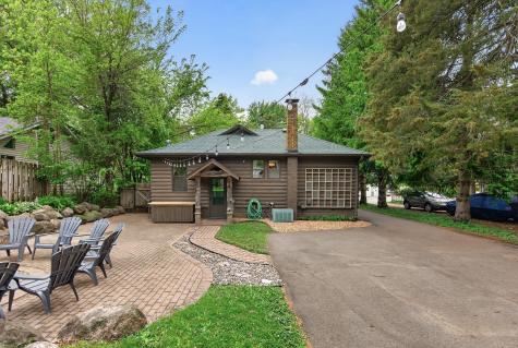 944 Mahtomedi Avenue Mahtomedi MN 55115