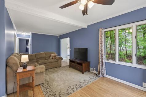 944 Mahtomedi Avenue Mahtomedi MN 55115