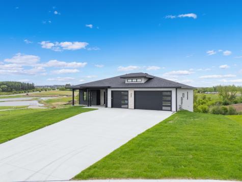 4904 Noble Drive NW Rochester MN 55901