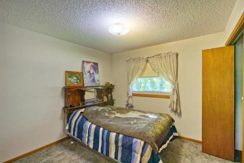 412 Westgate Drive Winsted MN 55395