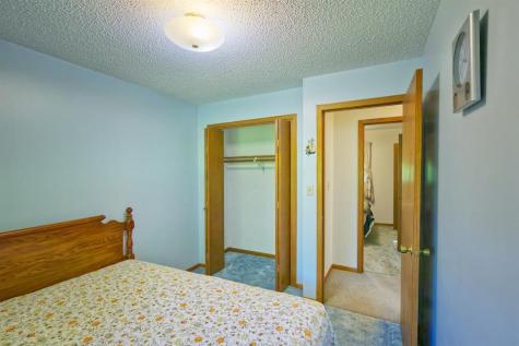 412 Westgate Drive Winsted MN 55395
