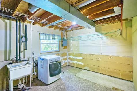412 Westgate Drive Winsted MN 55395