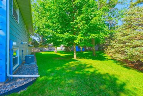 412 Westgate Drive Winsted MN 55395
