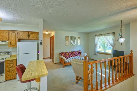 412 Westgate Drive Winsted MN 55395