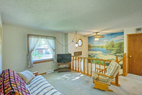 412 Westgate Drive Winsted MN 55395